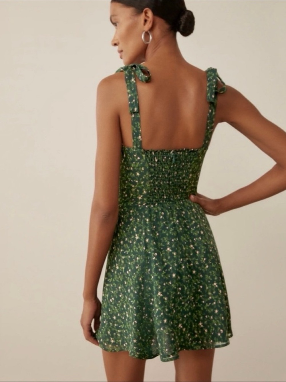 Reformation Niara Boho Tie Straps Smocked Floral Mini Dress In Coriander Size 0 - Picture 2 of 7